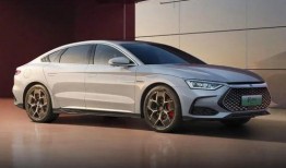 比亚迪汉l最新爆料,颠覆性能与智能科技，豪华电动轿车新标杆